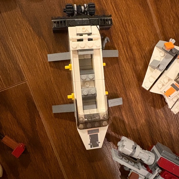 Assorted Lego - Picture 6 of 7